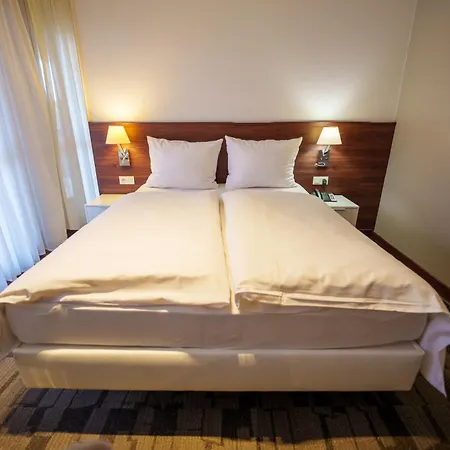 Hotel Saint-Hubert-2
