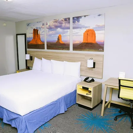Days Inn By Wyndham East Albuquerque 'Newly Renovated'-3