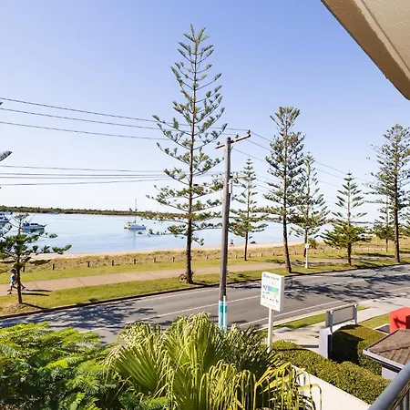 Bayview Beach Holiday Apartments-3