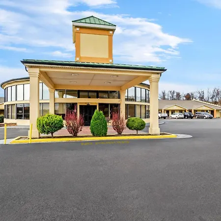 Quality Inn Hillsville-2