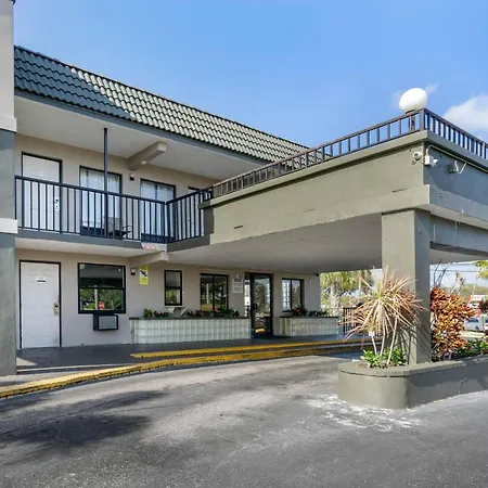 Rodeway Inn Clearwater-Dunedin-3