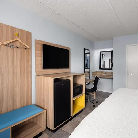 Days Inn By Wyndham Charlotte University-2