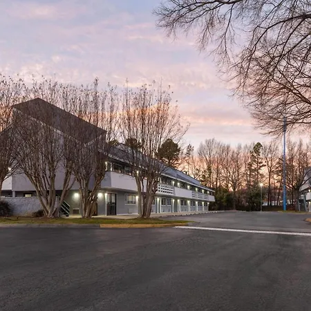 Days Inn By Wyndham Charlotte University-3