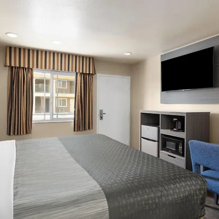 Travelodge By Wyndham Banning Casino And Outlet Mall-2