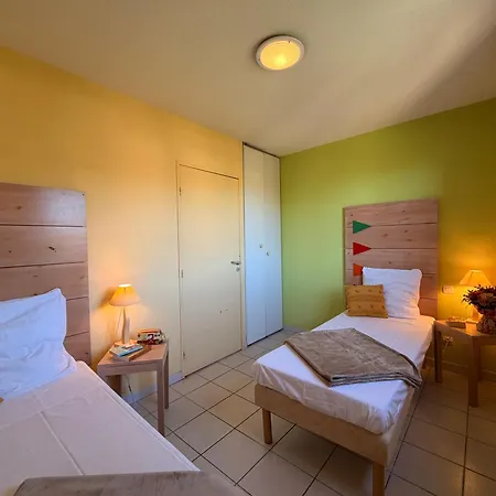 Lagrange Grand Bleu Vacances – Résidence Le Village des Aloès-2