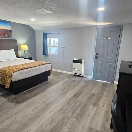 Travelers Inn-2