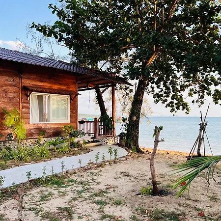 Bamboo Cottages-2