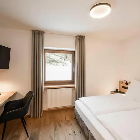 Hotel Lahnerhof-3