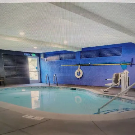 Comfort Suites Marysville-Yuba City-3