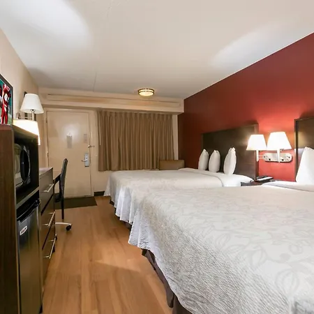 Red Roof Inn Plus+ St. Louis - Forest Park / Hampton Ave.-2