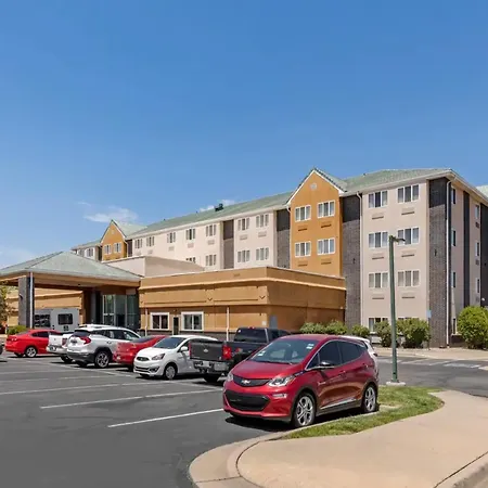 Quality Inn & Suites Denver Airport - Gateway Park-2