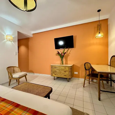 Résidence Le Vallon Guadeloupe Parc Piscine Appartements&Studios&Services hôteliers à la carte-2