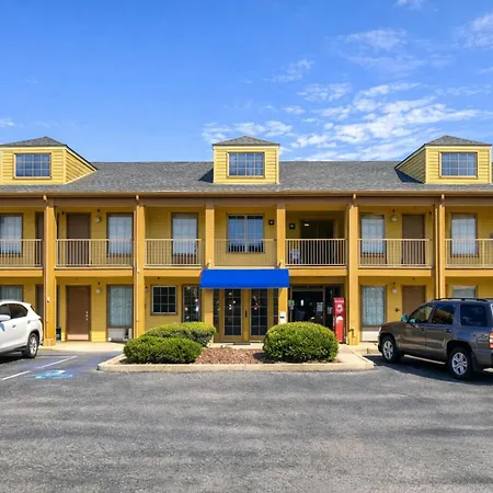 Bonita Lakes Inn By Capital O Meridian I20-3