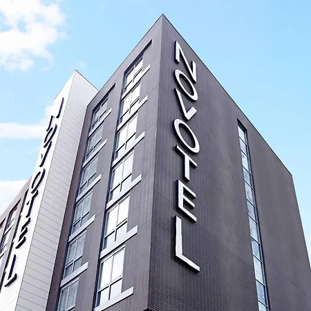 Novotel London Brentford-3