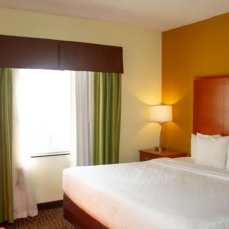 University Hotel & Suites Shippensburg, Trademark By Wyndham-3