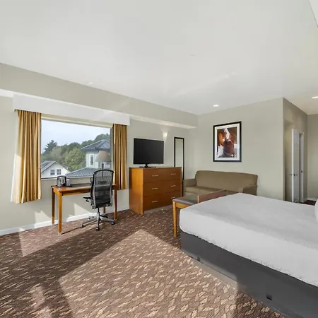 Best Western Plus Northwoods Inn-2