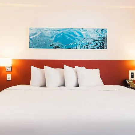 Ramada Hotel & Suites Campos Pelinca-2