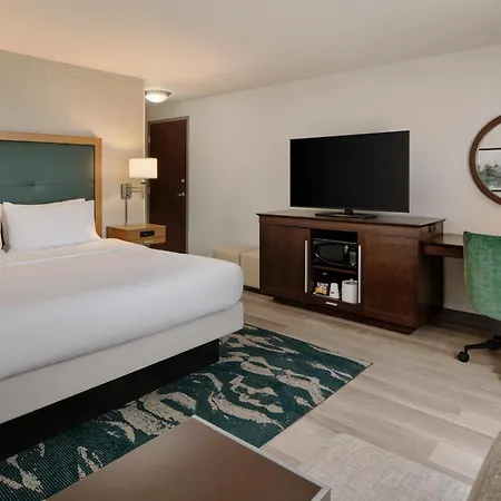 Hampton Inn Waynesboro-2