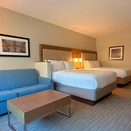 Holiday Inn Express & Suites Charlotte - Ballantyne By Ihg-2
