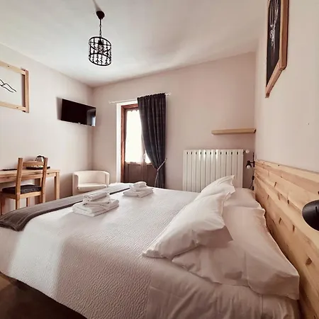 Hotel Piccolo Chalet-2