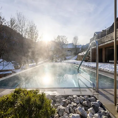 Les Dolomites Mountain Lodges-3