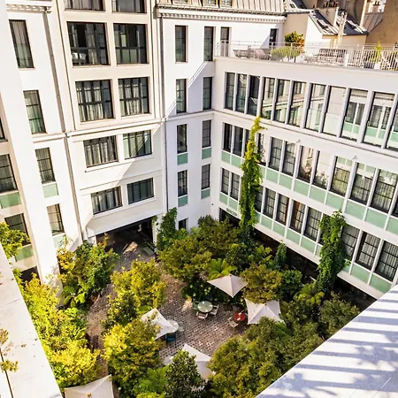Le Grand Quartier-2