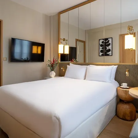 Le Belgrand Hotel Paris Champs Elysees, Tapestry By Hilton-3