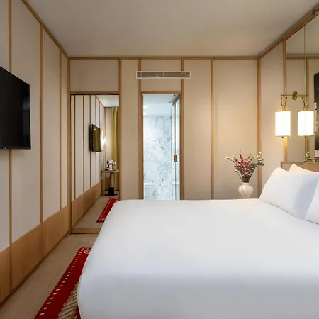 Le Belgrand Hotel Paris Champs Elysees, Tapestry By Hilton-3