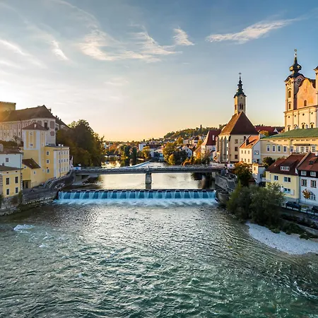 Aiden by Best Western Stadtgut Hotel Steyr - FREE PARKING-3