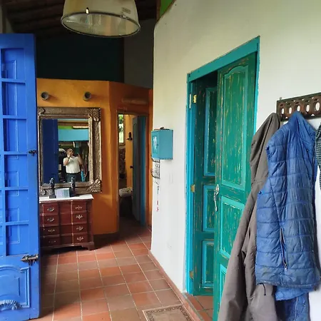 Hostal Casa De Guadua/ The Bamboo House-2