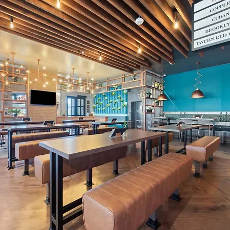 Sandman Signature Dallas Las Colinas Hotel & Suites-3