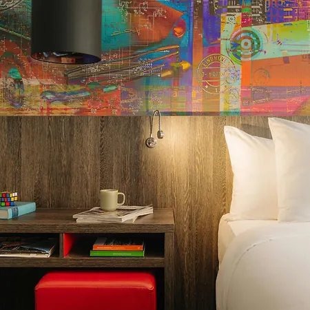 Crown Hotel Eindhoven Centre-3