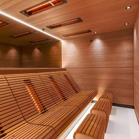 YachtHotel Helvetia Spa- und Wellnessdomizil-3