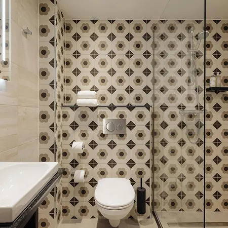 Leonardo Hotel Rotterdam Savoy-2