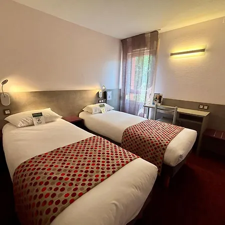Brit Hotel Les Evens-2