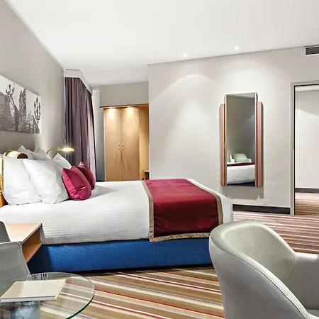 Leonardo Royal Hotel Frankfurt-3