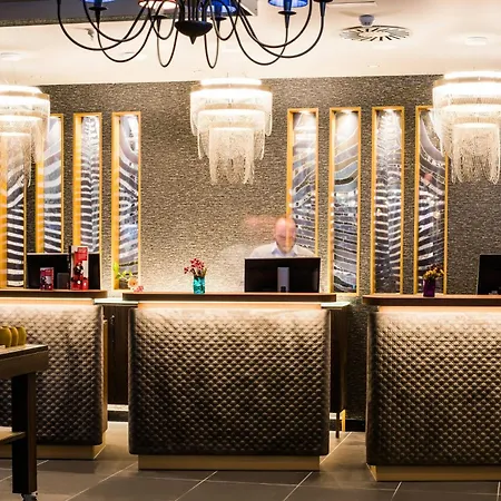 NYX Hotel Madrid by Leonardo Hotels-3