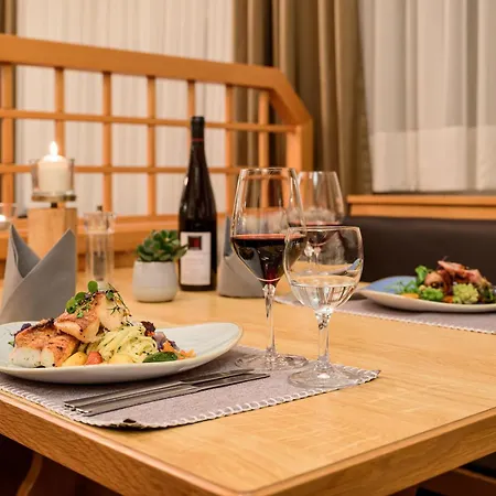 Waldhotel Berghof-3