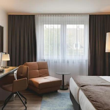 Leonardo Hotel Heidelberg City Center-3