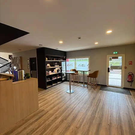 Ibis Avallon-3