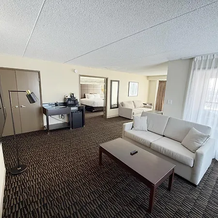 Ramada Plaza By Wyndham Niagara Falls-2
