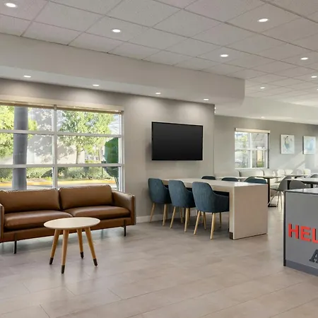Towneplace Suites By Marriott Anaheim Maingate Near Angel Stadium-3