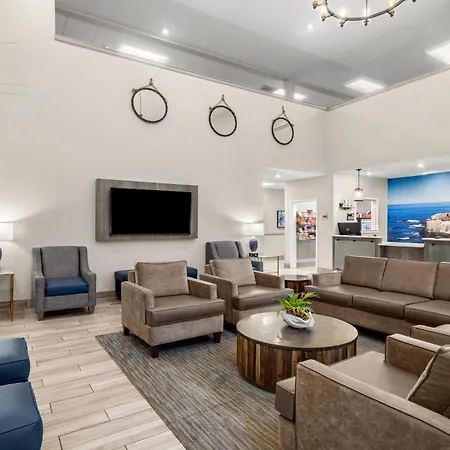La Quinta By Wyndham Newport-2