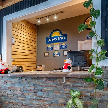 Days Inn By Wyndham Burns-3