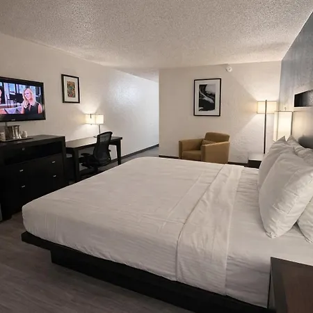 Express Inn & Suites-3