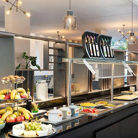 Star Inn Hotel Premium Wien Hauptbahnhof-3