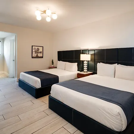 Waterside Hotel And Suites-3