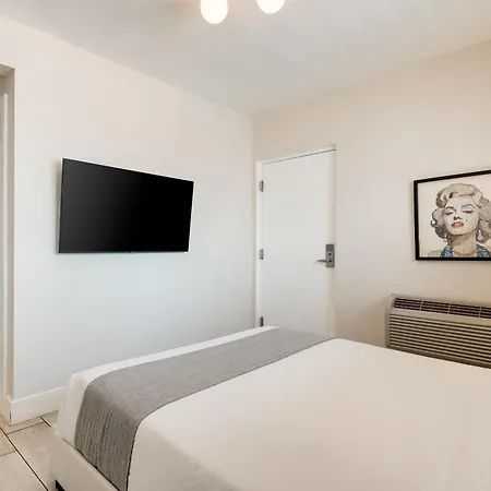 Waterside Hotel And Suites-2