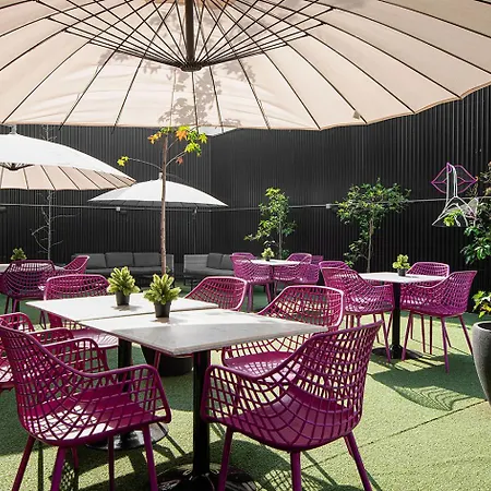 The Popcity Hotel-3