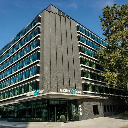 Motel One Stuttgart-Hauptbahnhof-3
